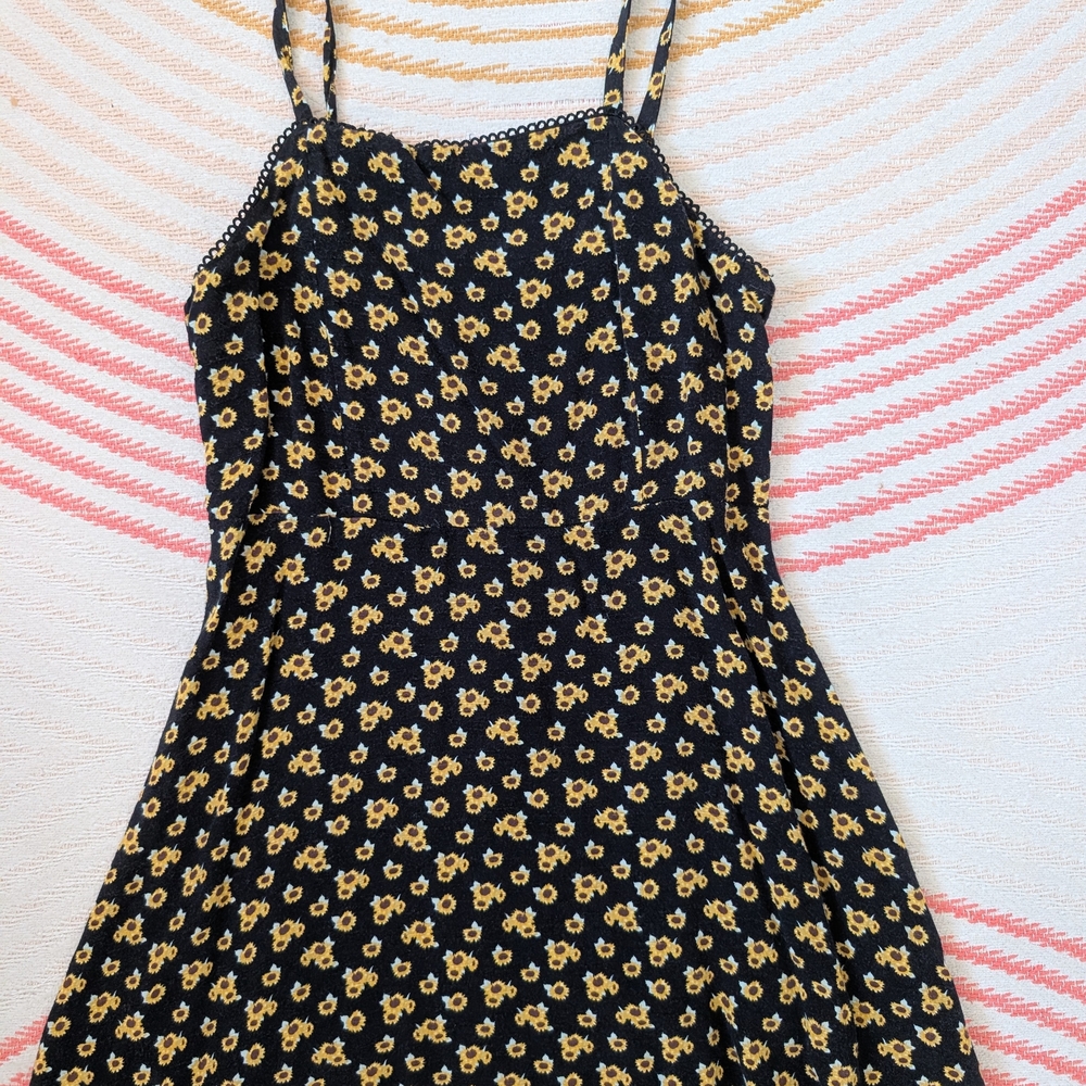 Art Class Sunflower Patterned Black Dress